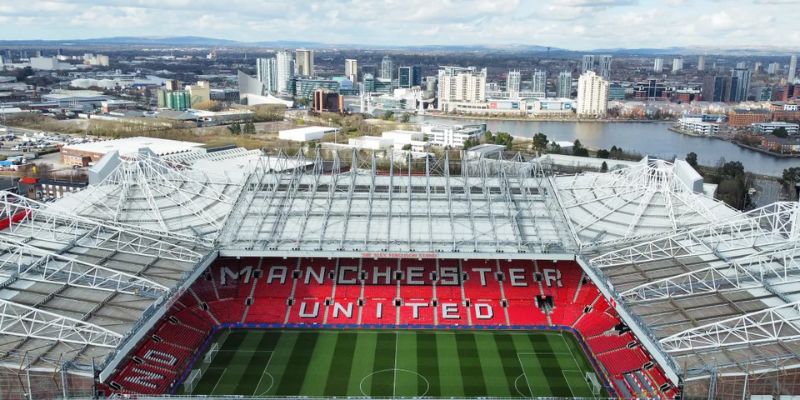 Đối với fan MU thì Old Trafford vẫn luôn là thánh địa trong lòng họ