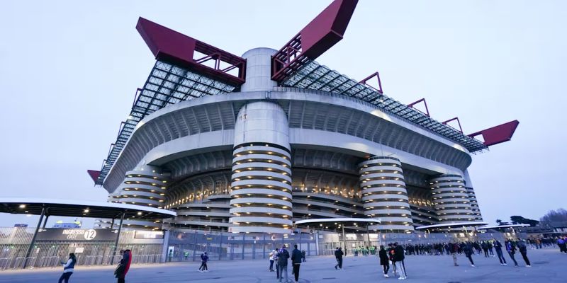 San Siro là sân nhà của cả 2 đại kình địch AC và Inter Milan